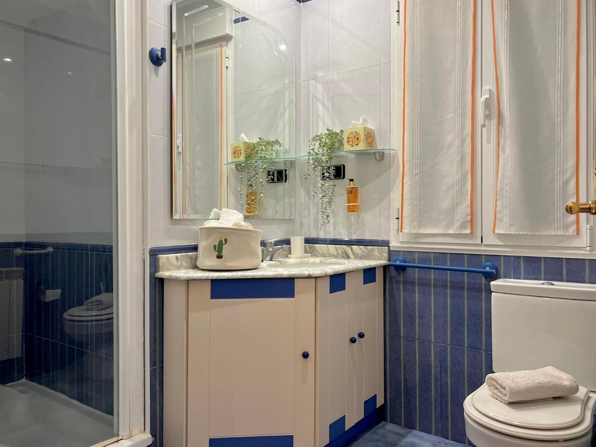 Appartement Blue Et Rose By Aroom Vut-le-966 *